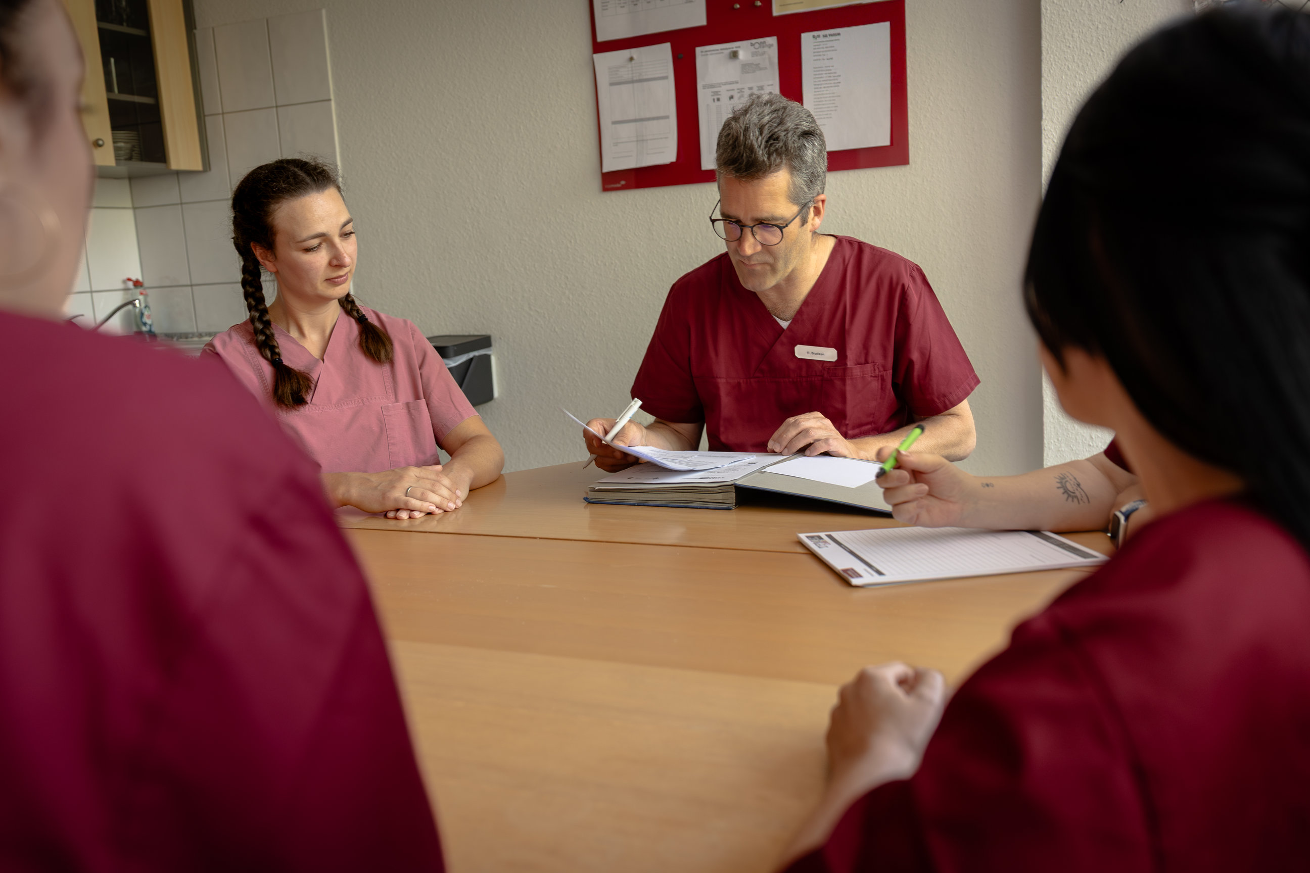 Teambesprechung Gastroenterologische Praxis Roland Brunken